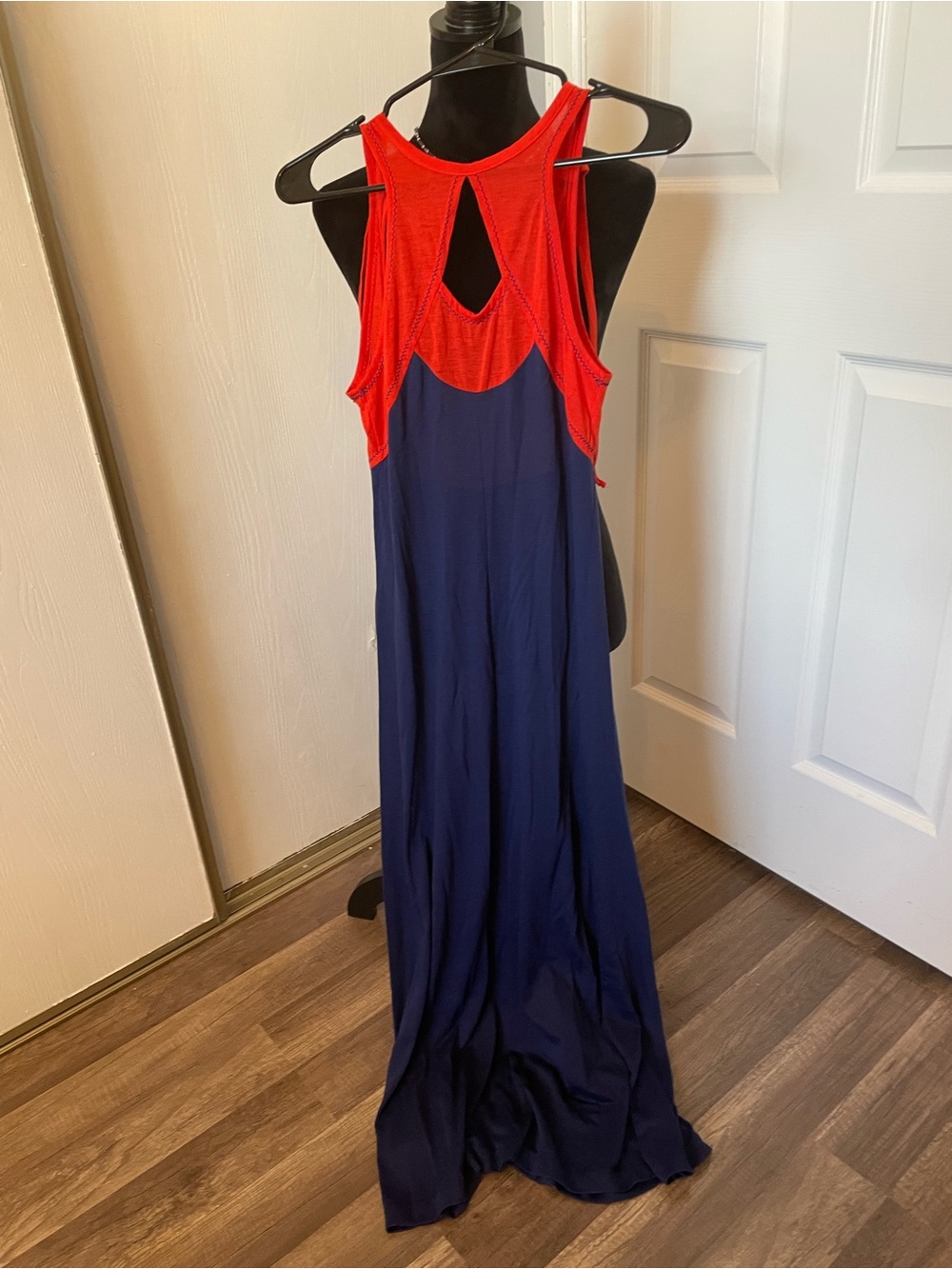 Vassarette Red and Navy Colorblock Garment Size 9